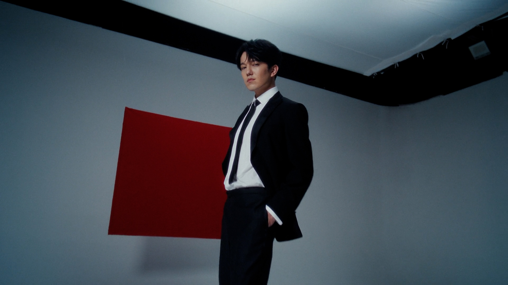 OPPO Reno11 Series & Dimash Kudaibergen «Эксперт в портретной сьемке»